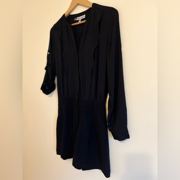 Jennifer Lopez Womens Black Jumpsuit‎ Romper VNeck Dress Short 2 Chiffon Pleated - Picture 11 of 17